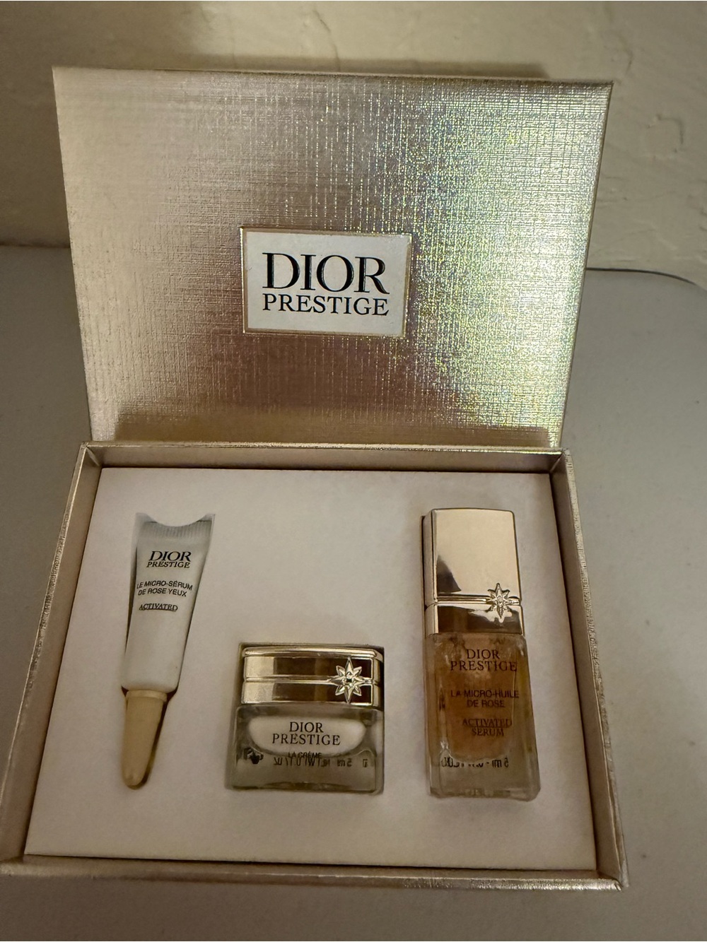 DIOR PRESTIGE Skincare Gift Set - Picture 2 of 4